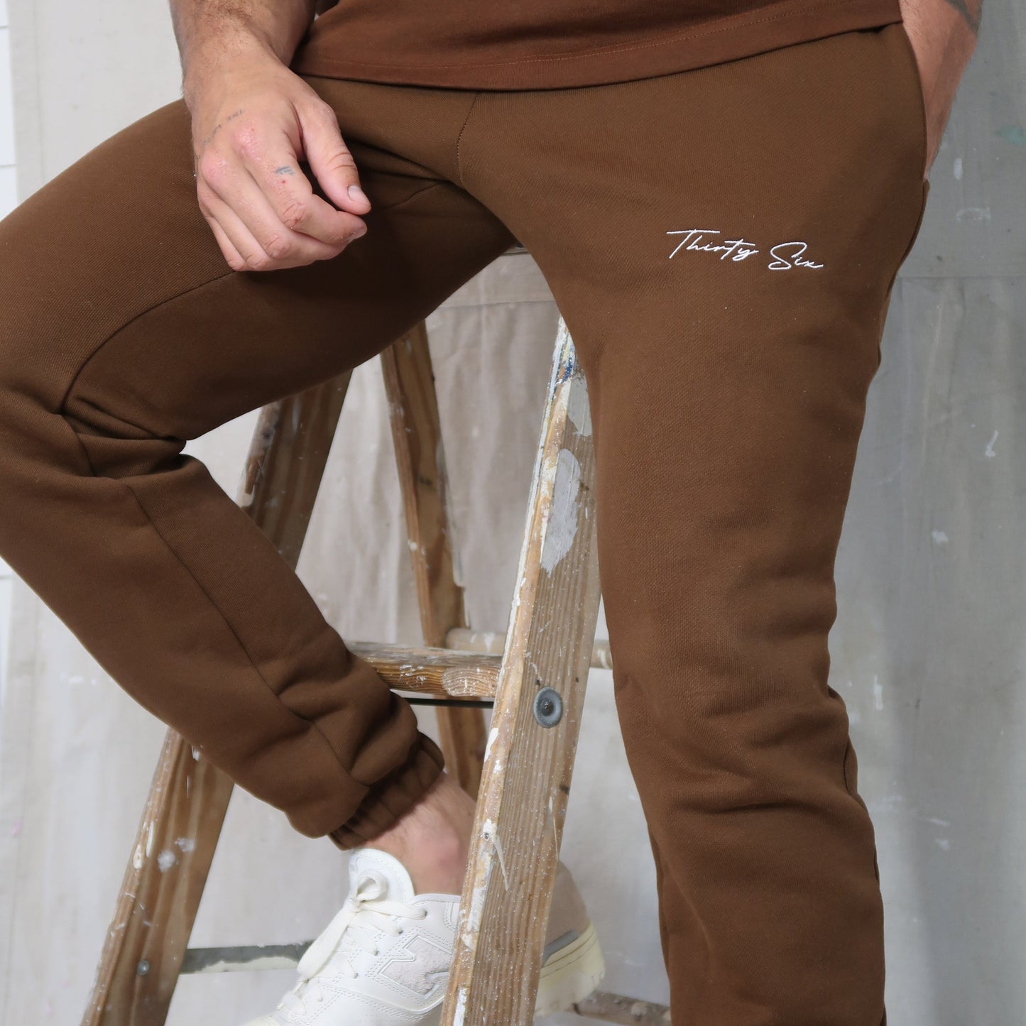 Thirty Six Athletic Sweatpants - Brown